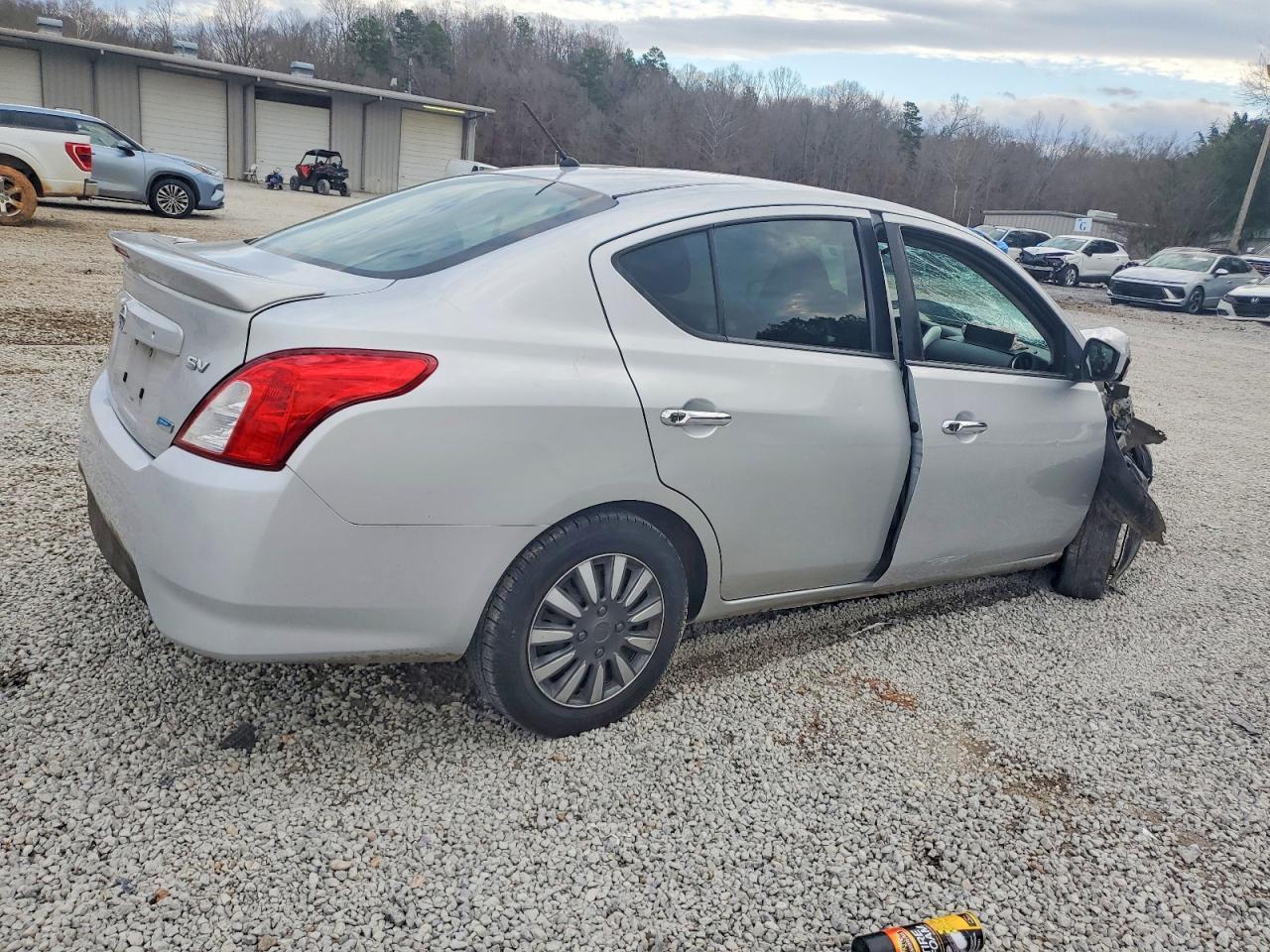 2016 Nissan Versa