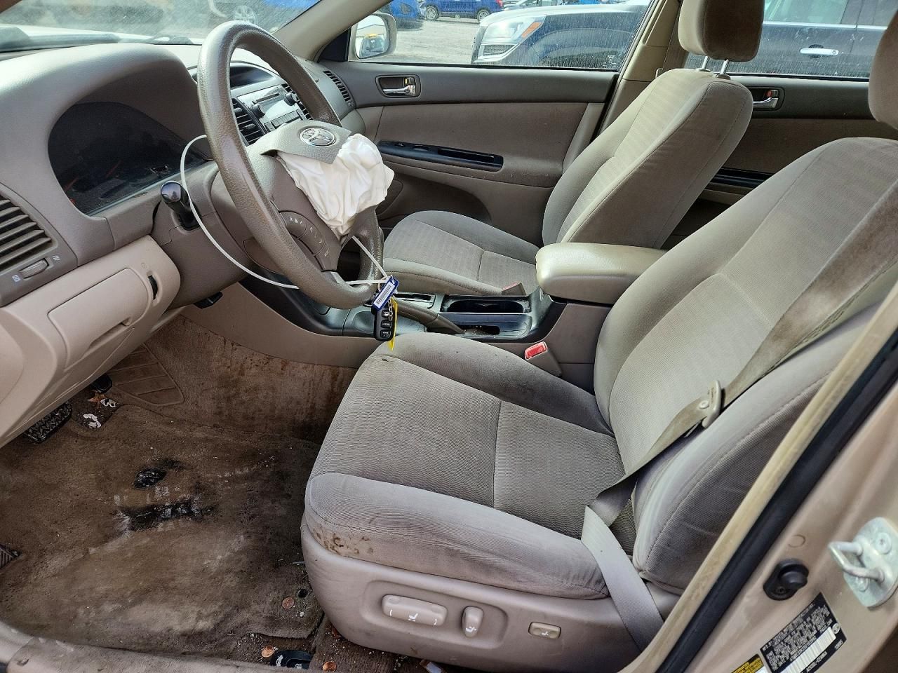 2005 Toyota Camry le