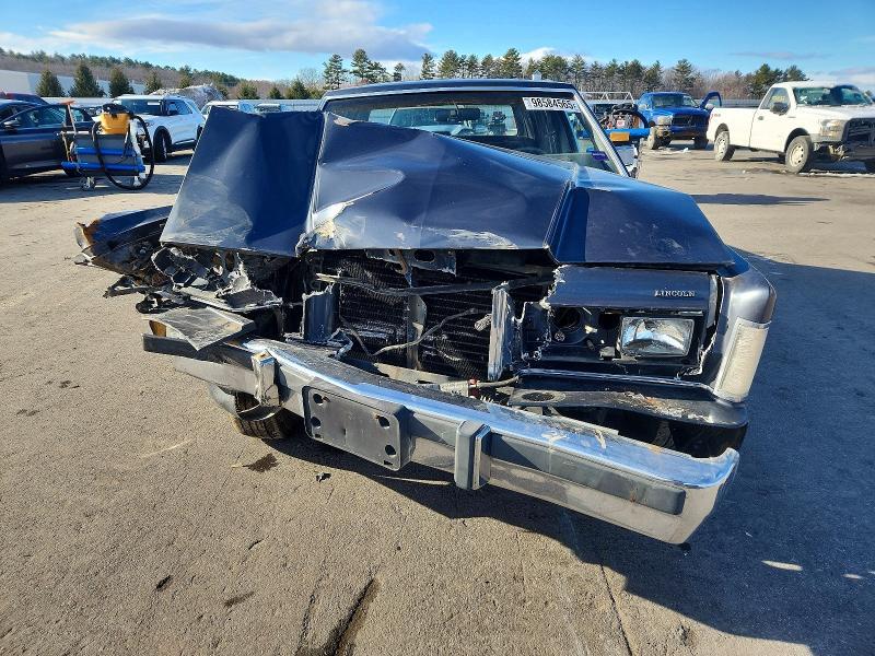 1985 Lincoln Townhouse Town car