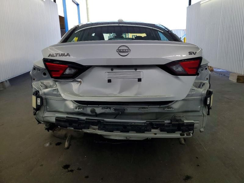 2024 Nissan Altima sv