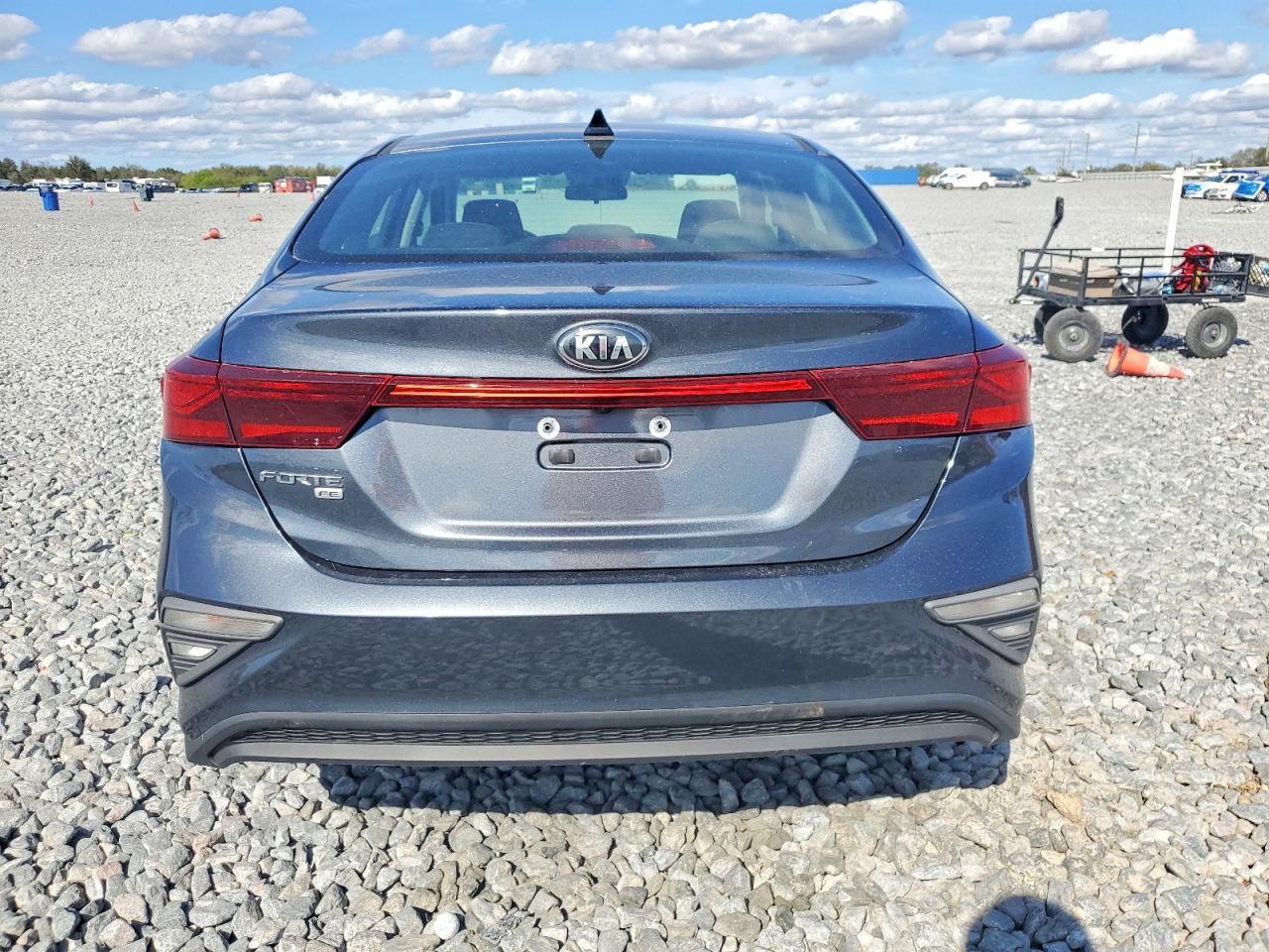 2021 KIA Forte fe