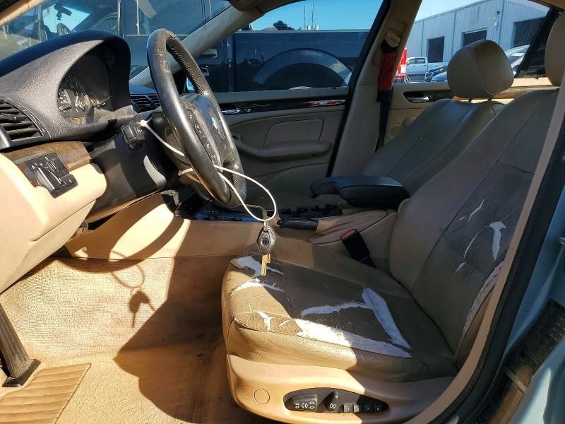 2003 BMW 325 i