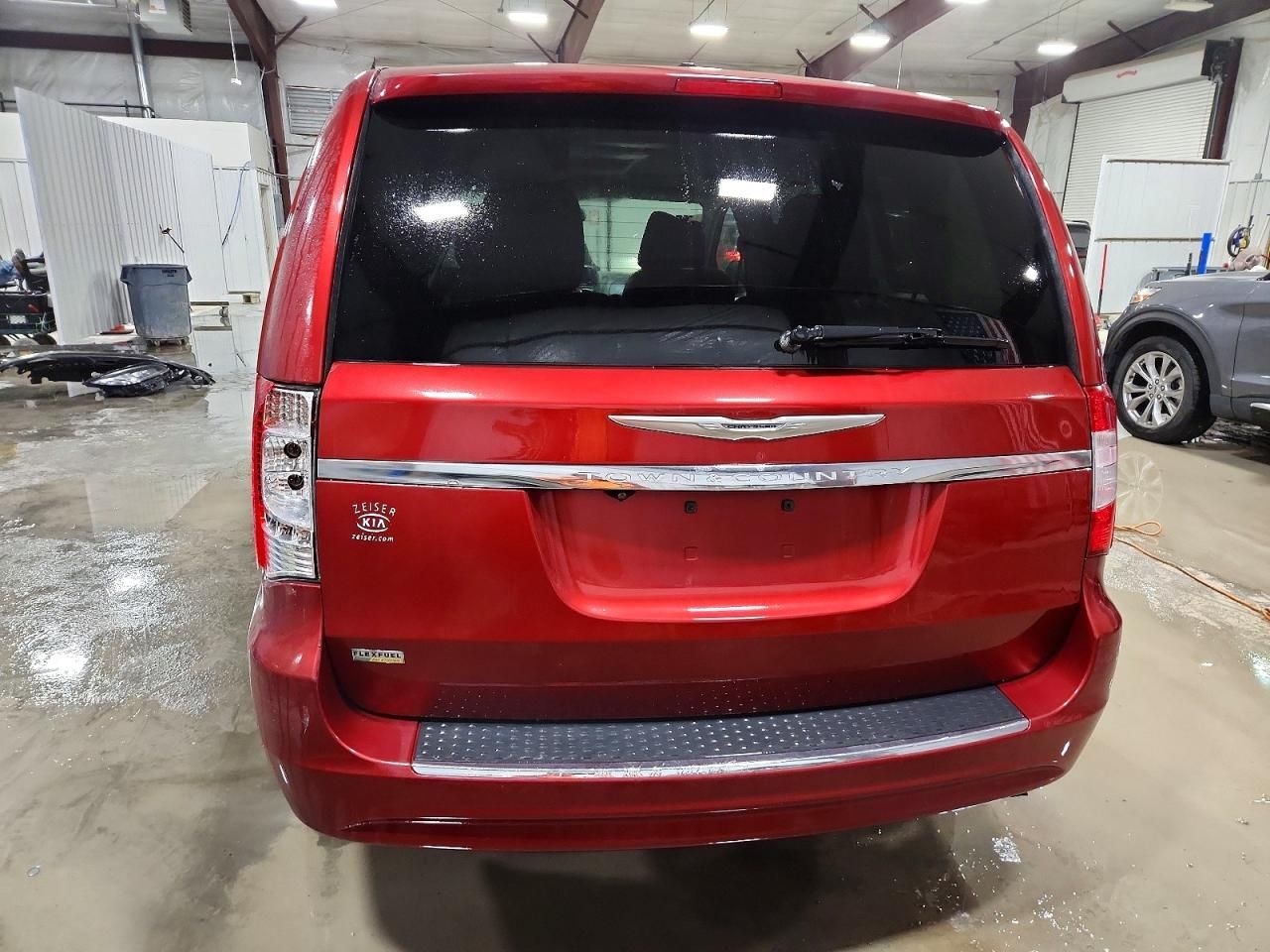 2014 Chrysler Town & Country Touring
