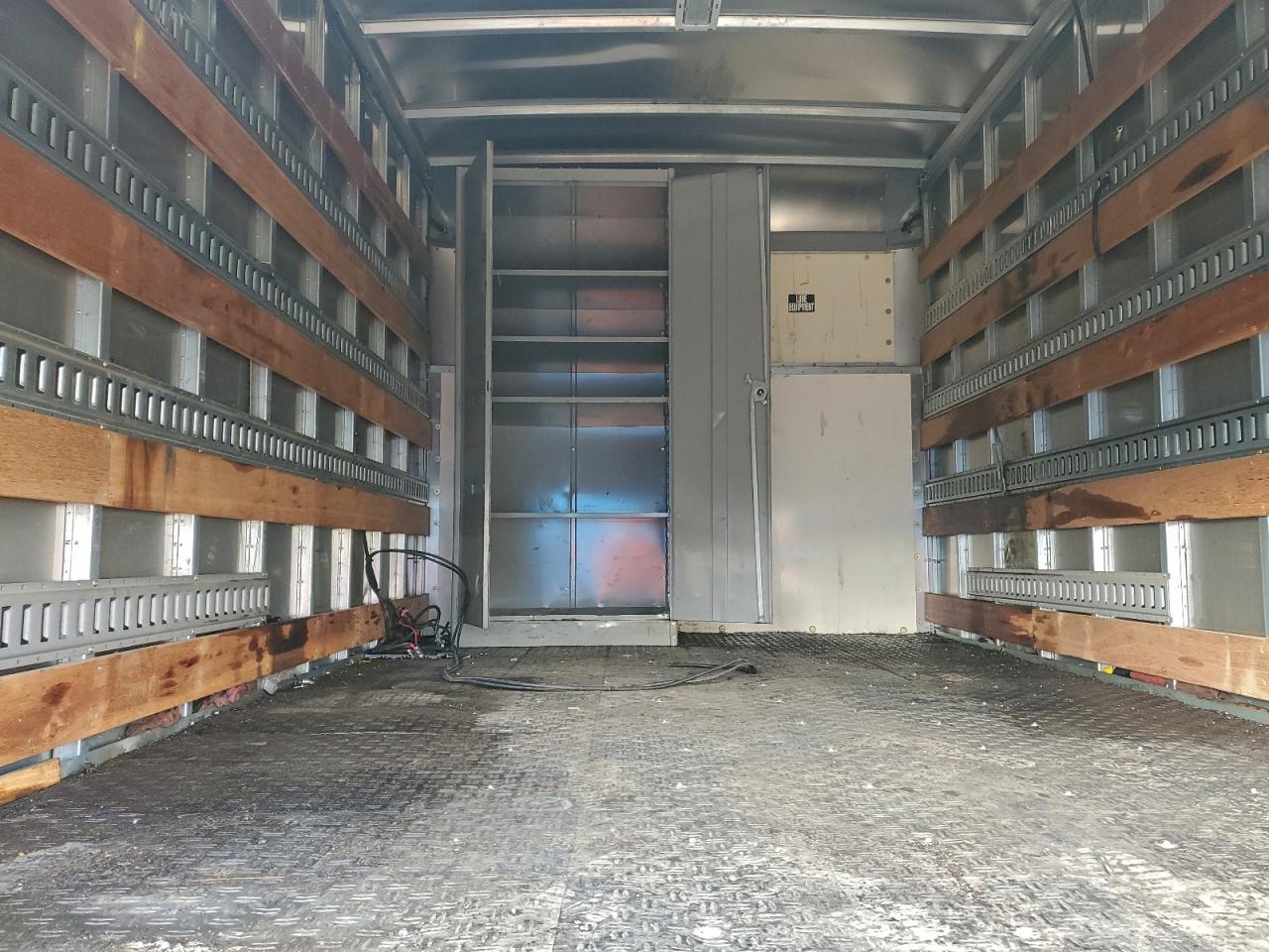 2013 Ford E350 BOX Truck