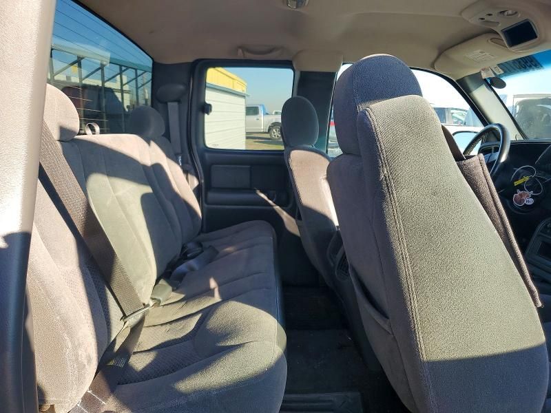 2003 Chevrolet Silverado C1500