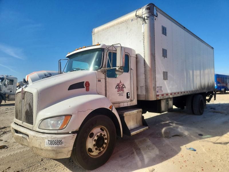 2015 Kenworth Construction T270