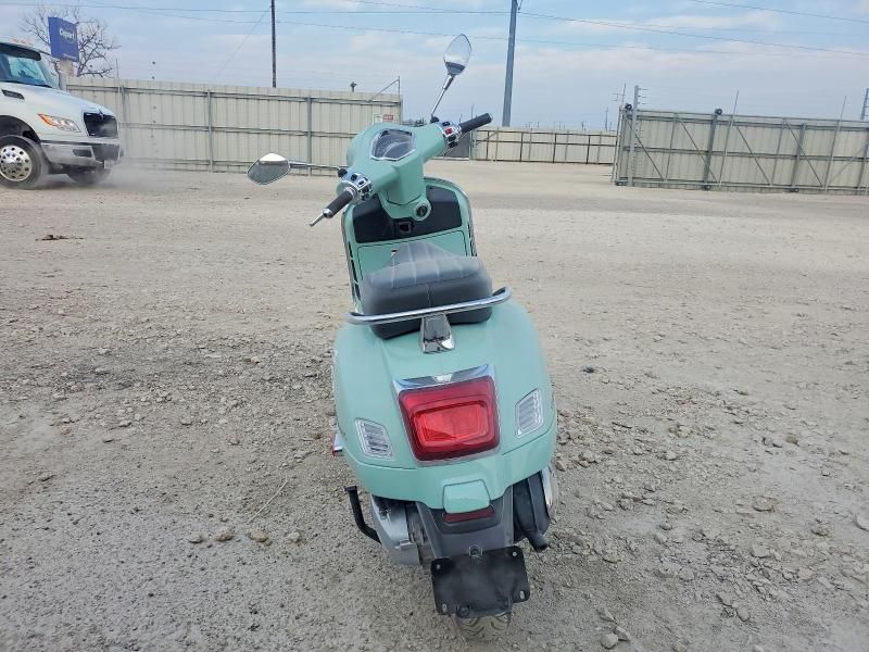 2024 Vespa GTS/SEI Giorni 300
