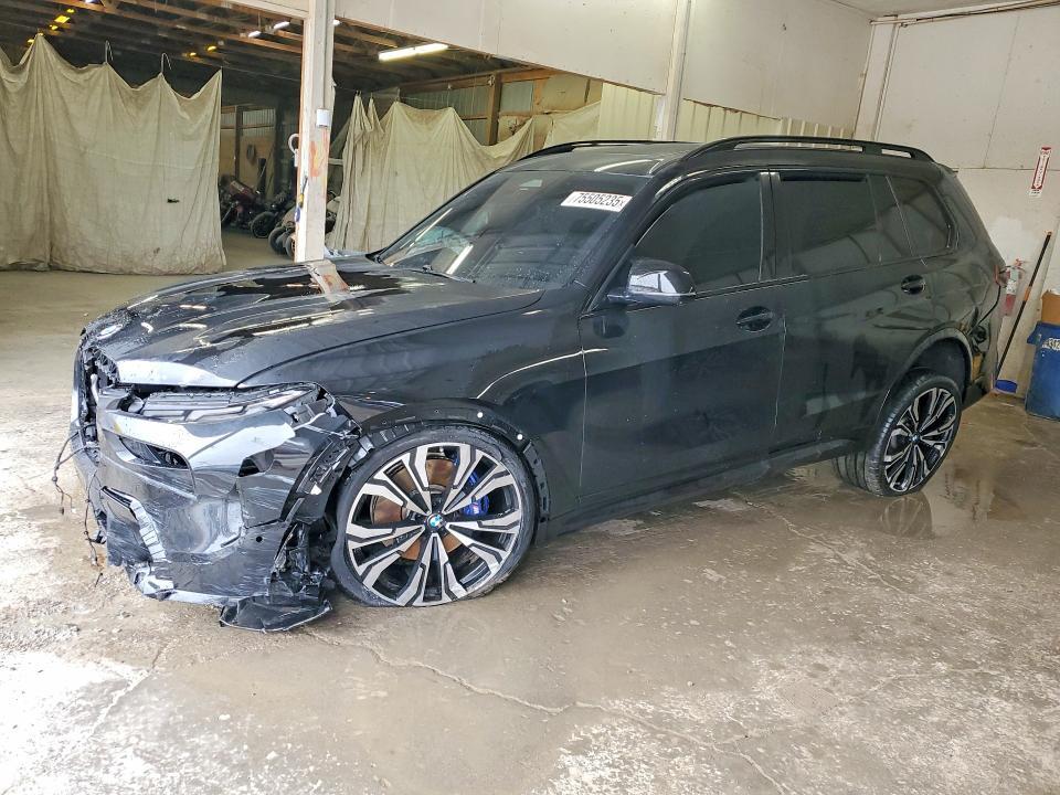 2024 BMW X7 M60i