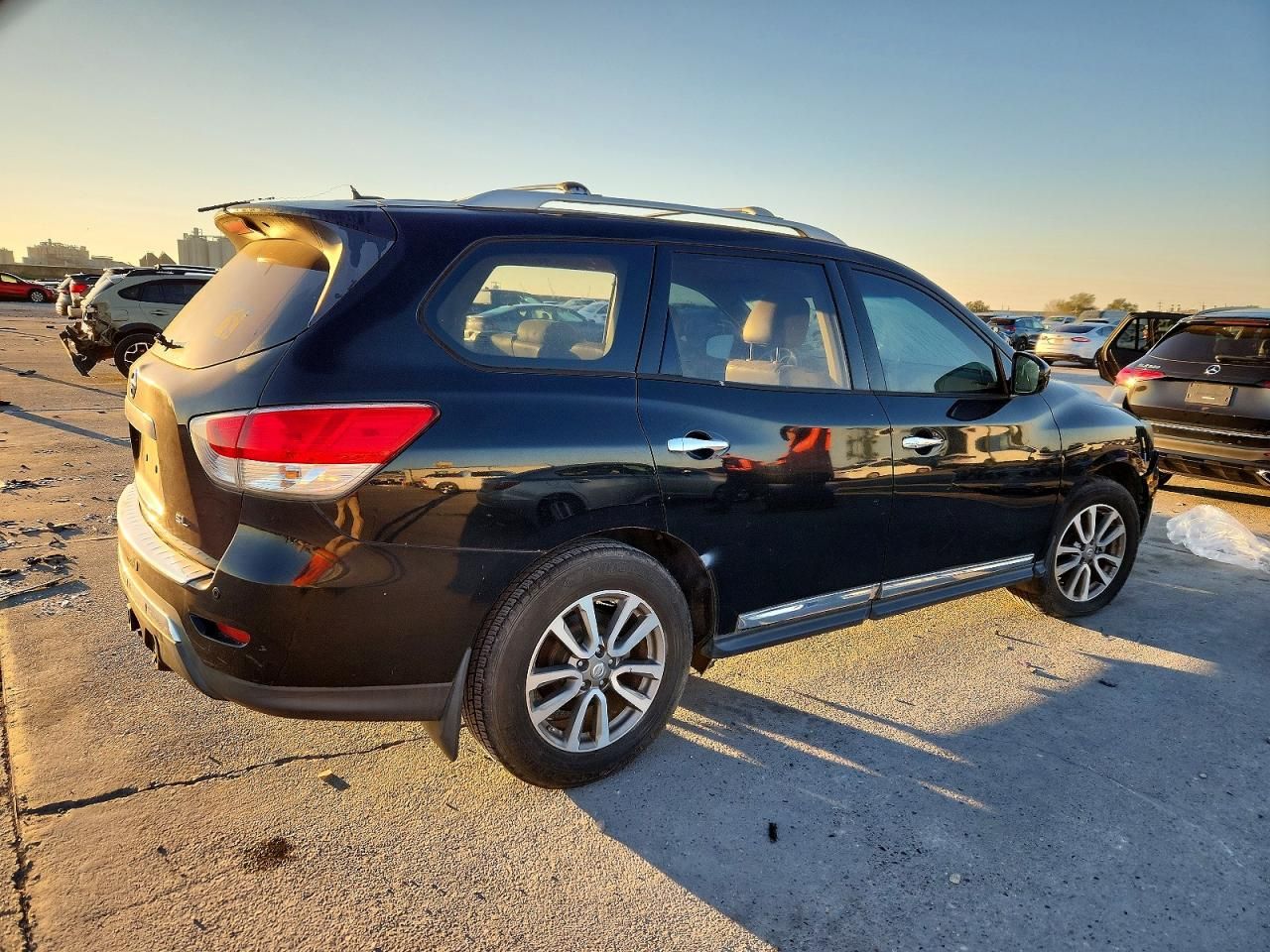 2014 Nissan Pathfinder s