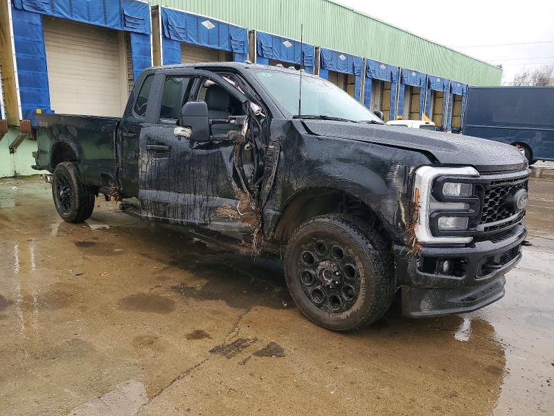 2025 Ford F350 Super Duty