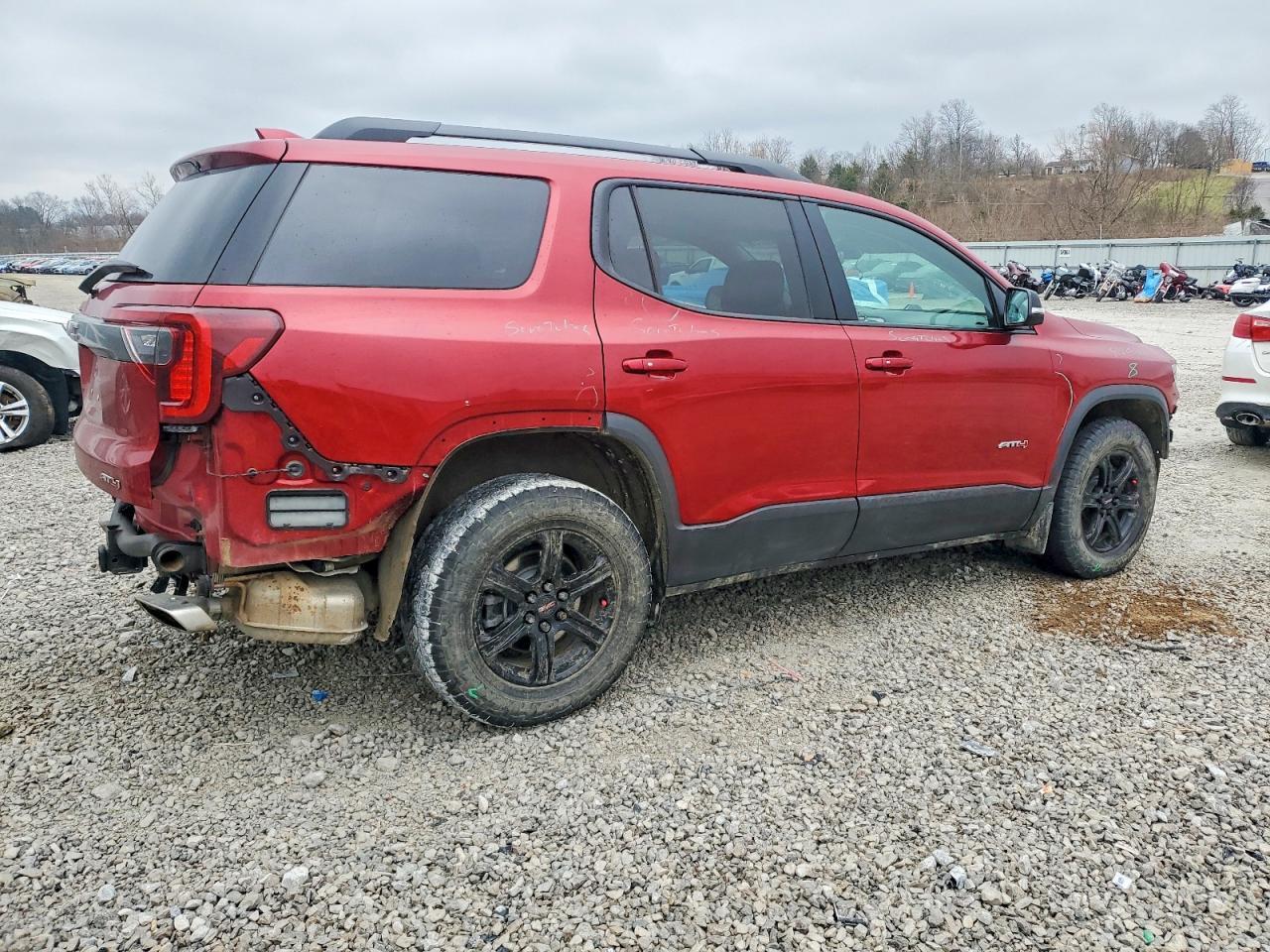 2023 GMC Acadia AT4