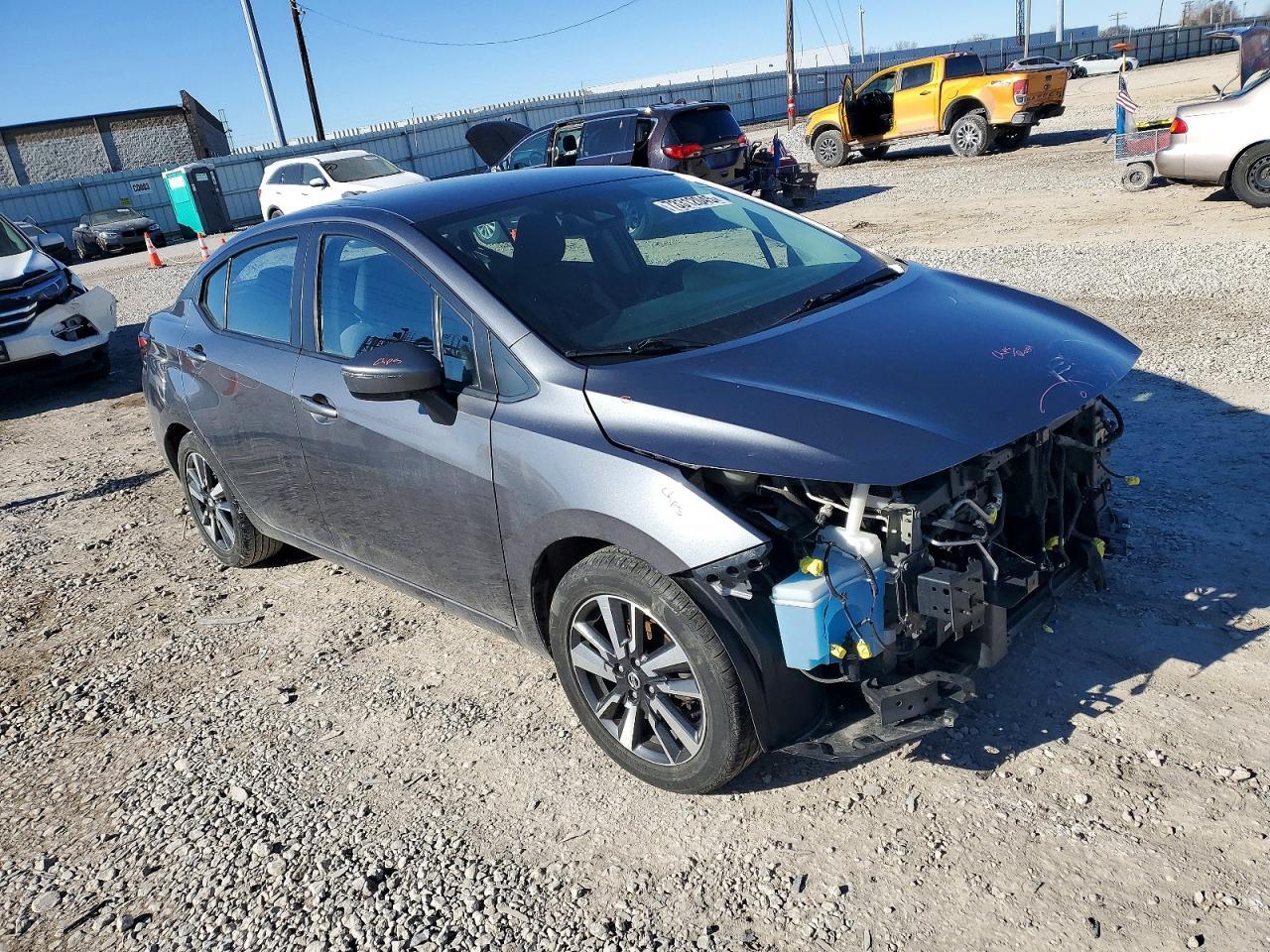 2021 Nissan Versa sv