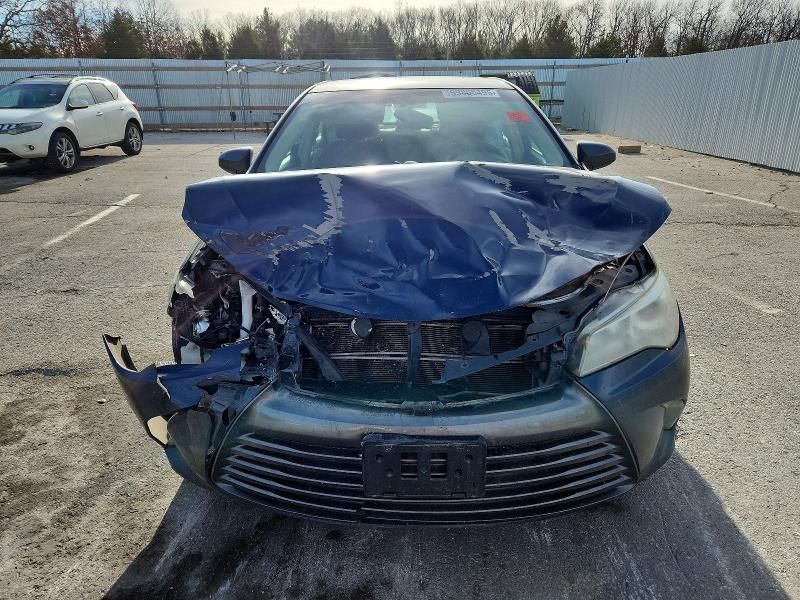 2015 Toyota Camry Hybrid