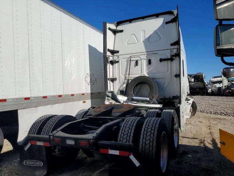 2022 Freigliner 2022 Freightliner Cascadia 126 Semi Truck
