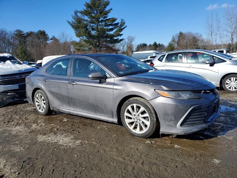 2021 Toyota Camry le