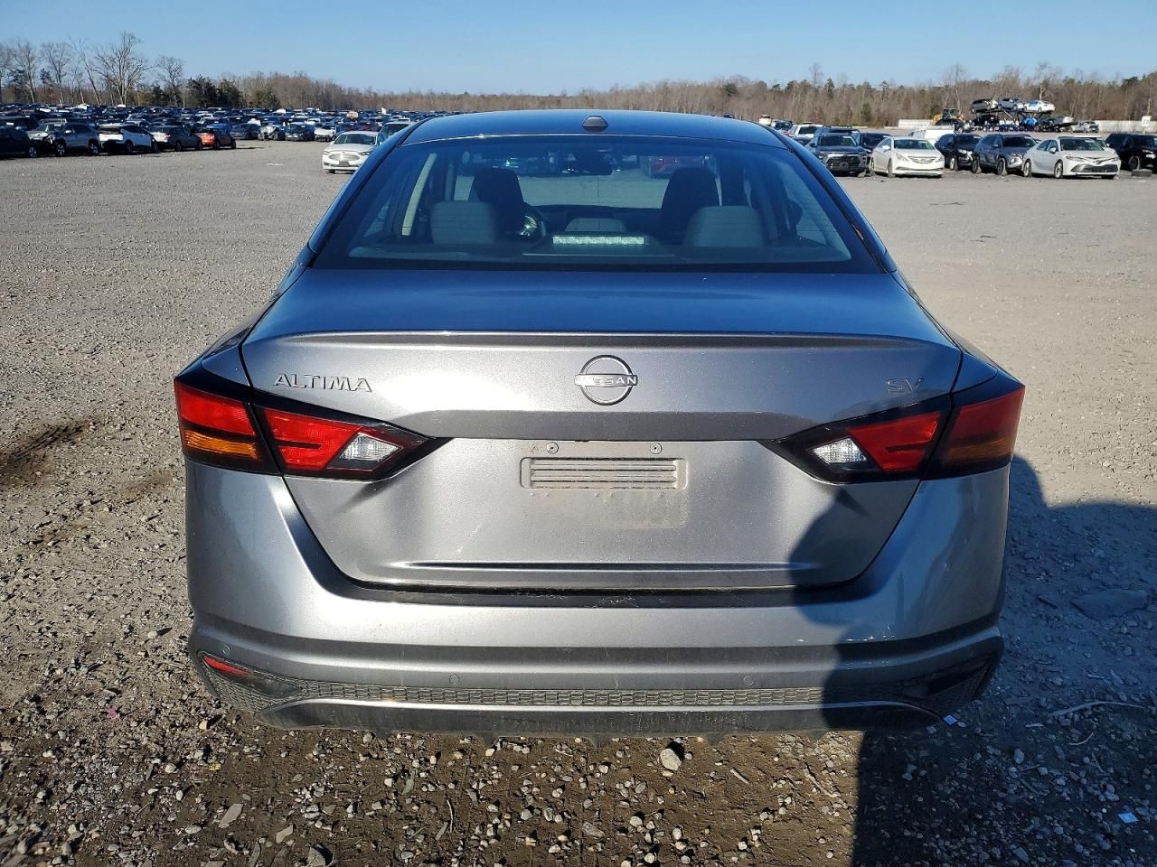 2023 Nissan Altima sv