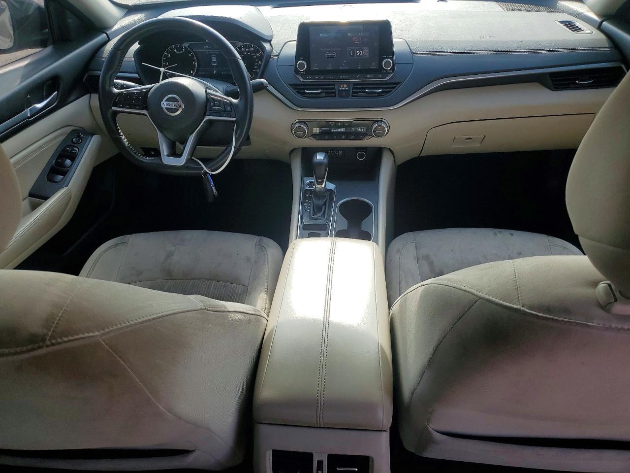 2019 Nissan Altima sv