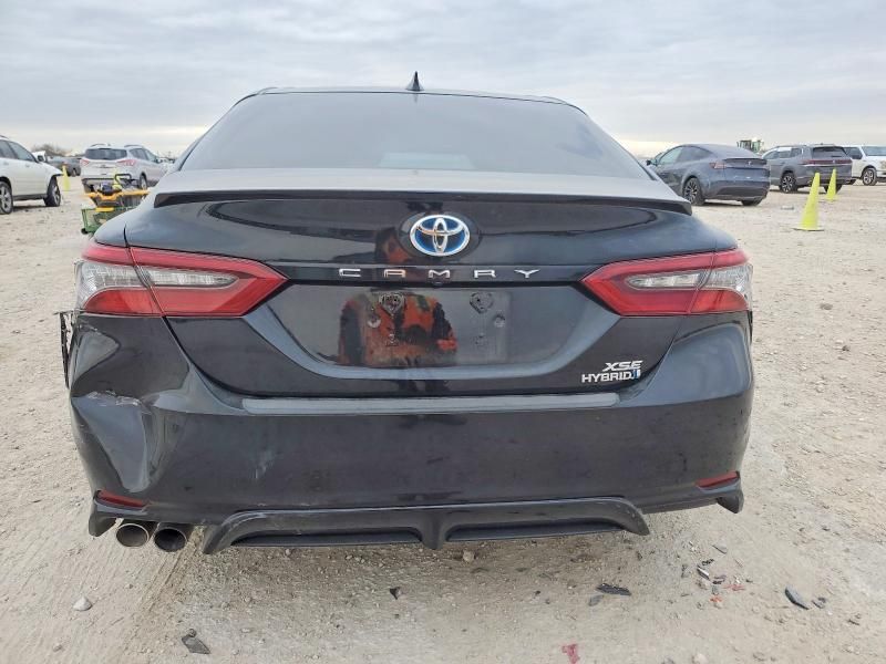 2022 Toyota Camry Hybrid xse