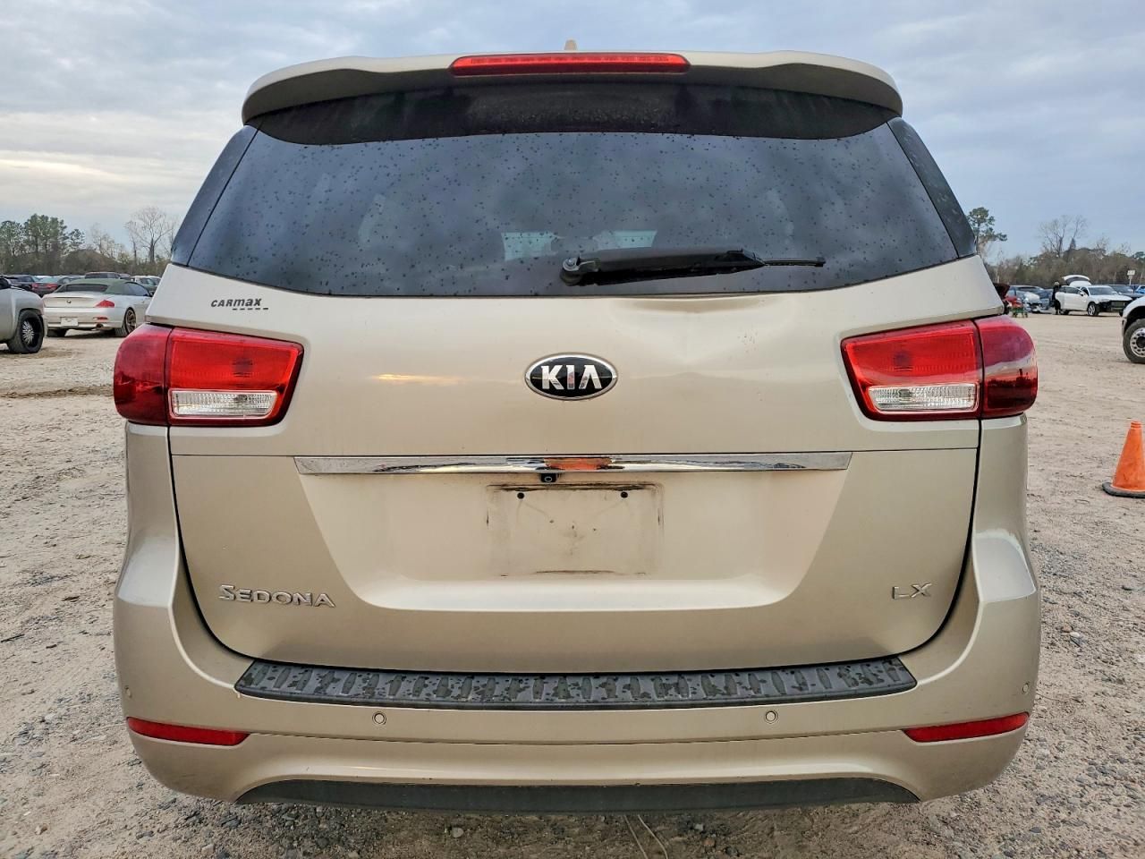 2016 KIA Sedona lx