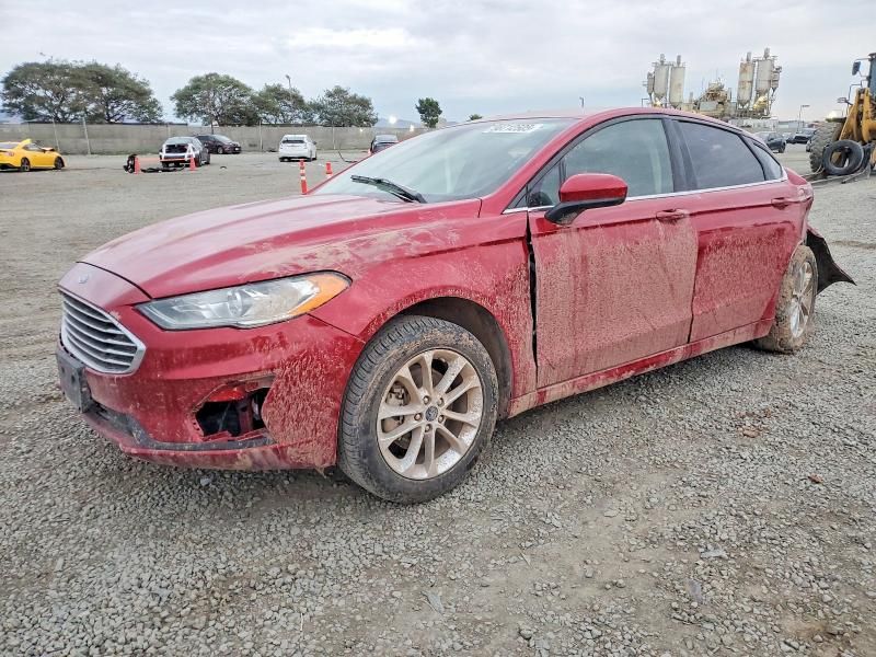2020 Ford Fusion se