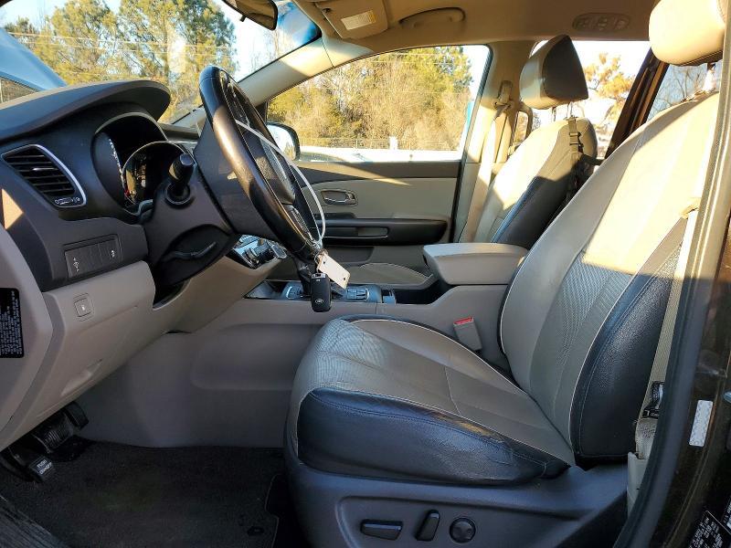 2017 KIA Sedona lx