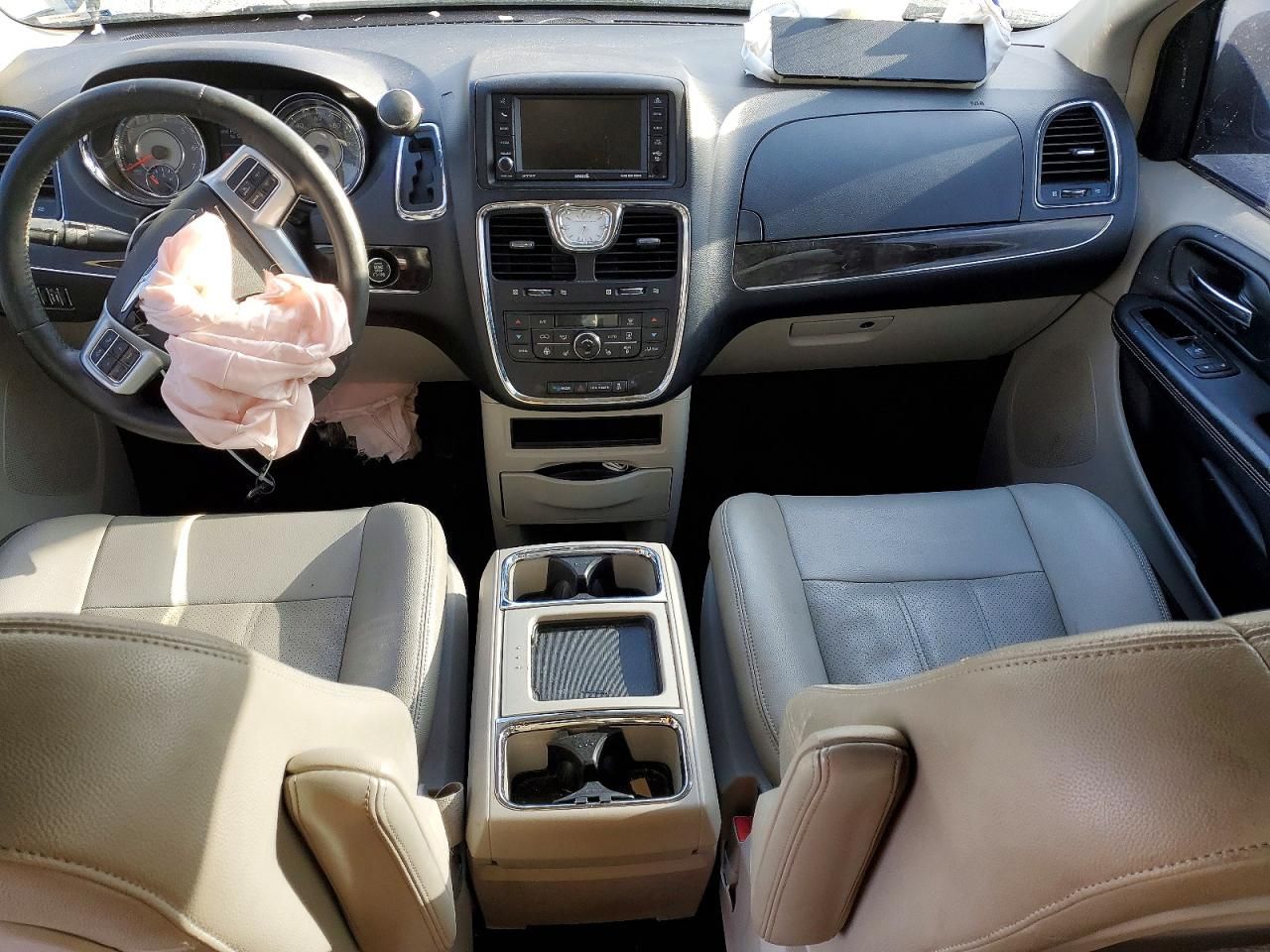 2012 Chrysler Town & Country Touring l