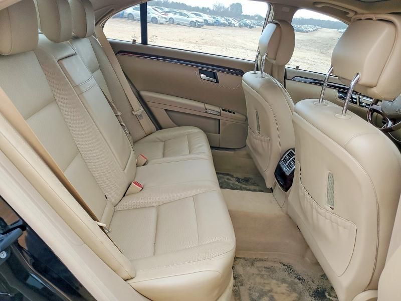 2011 Mercedes-Benz S 550