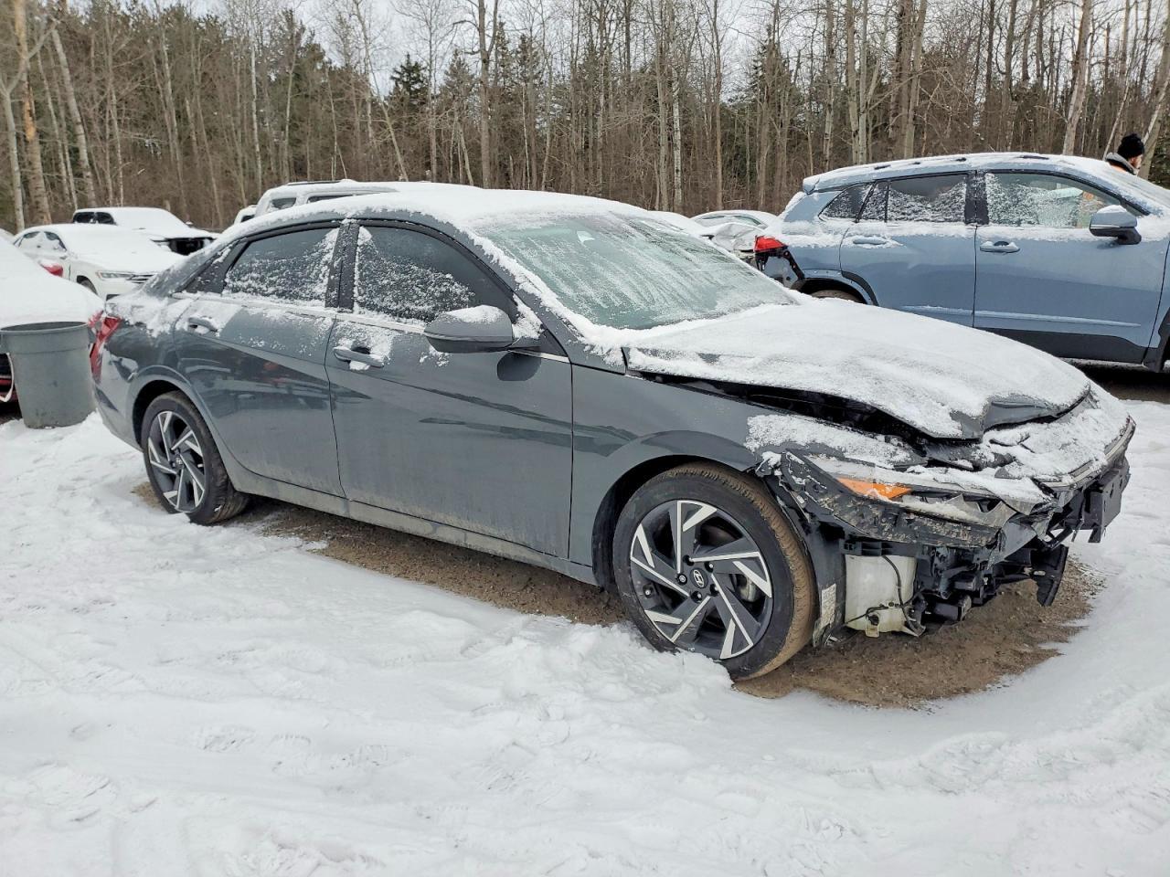 2025 Hyundai Elantra Luxury