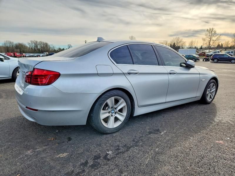 2012 BMW 528 i