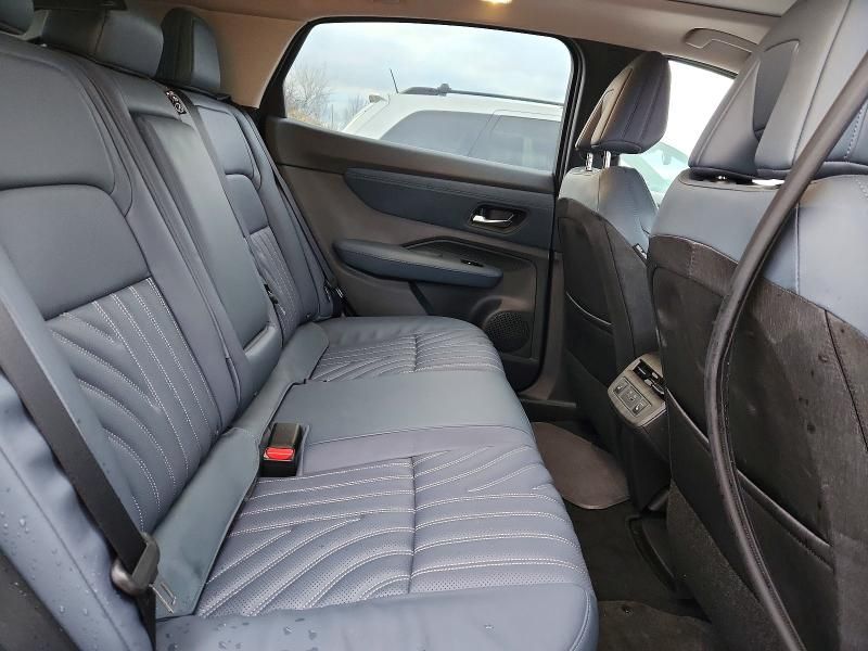 2023 Nissan Ariya Platinum +