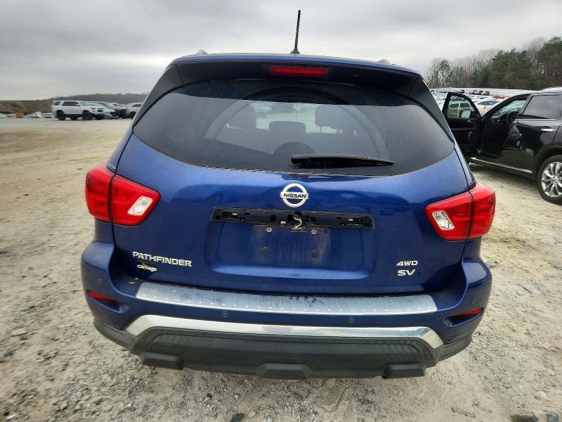 2017 Nissan Pathfinder s