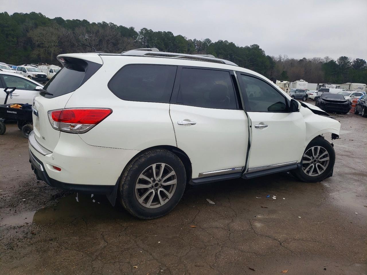 2015 Nissan Pathfinder s