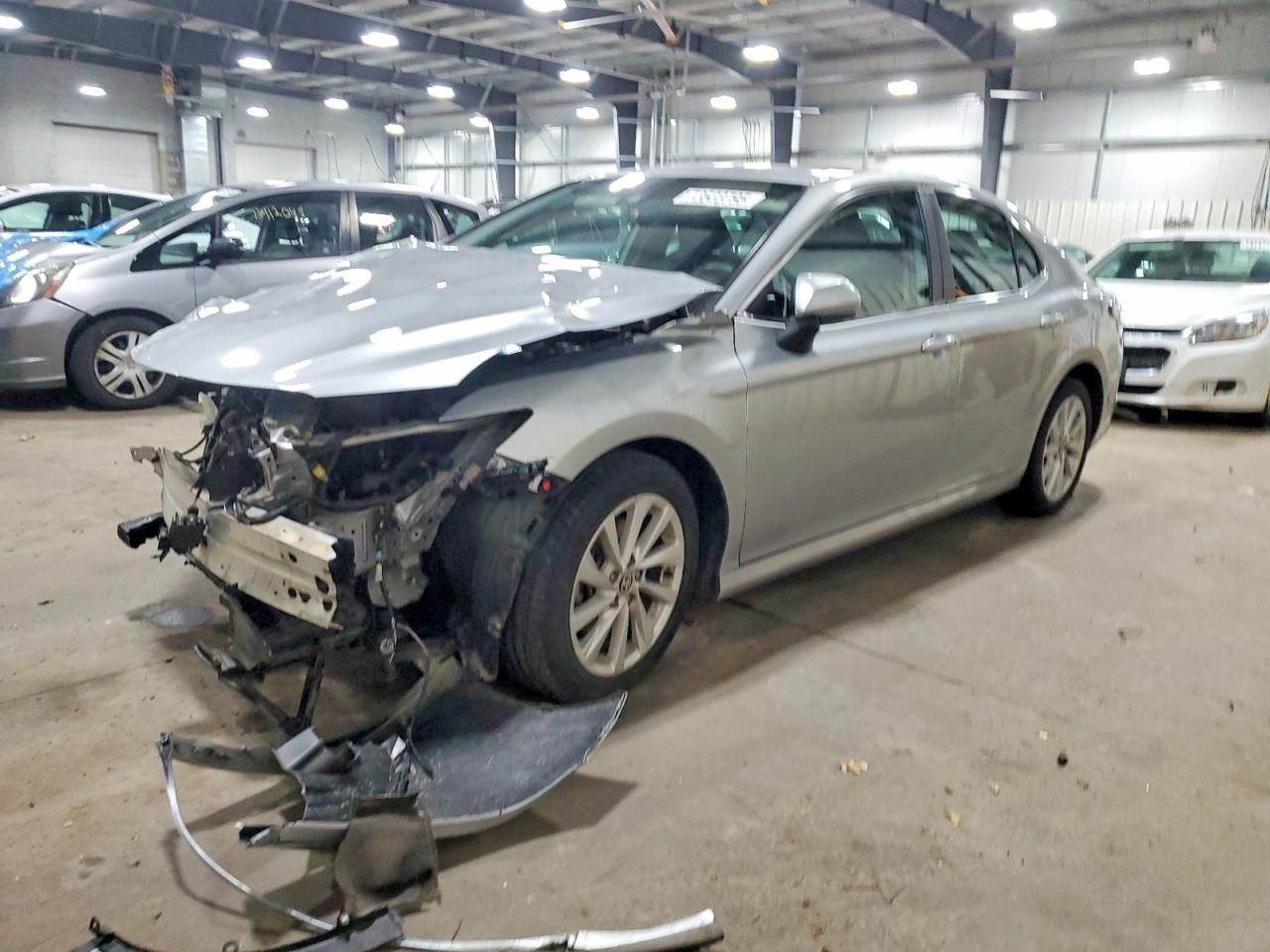 2022 Toyota Camry le