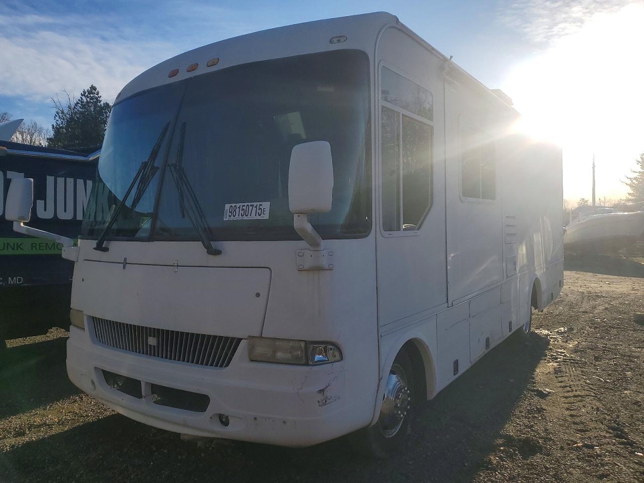 2002 Workhorse Custom Chassis Motorhome Chassis P3500