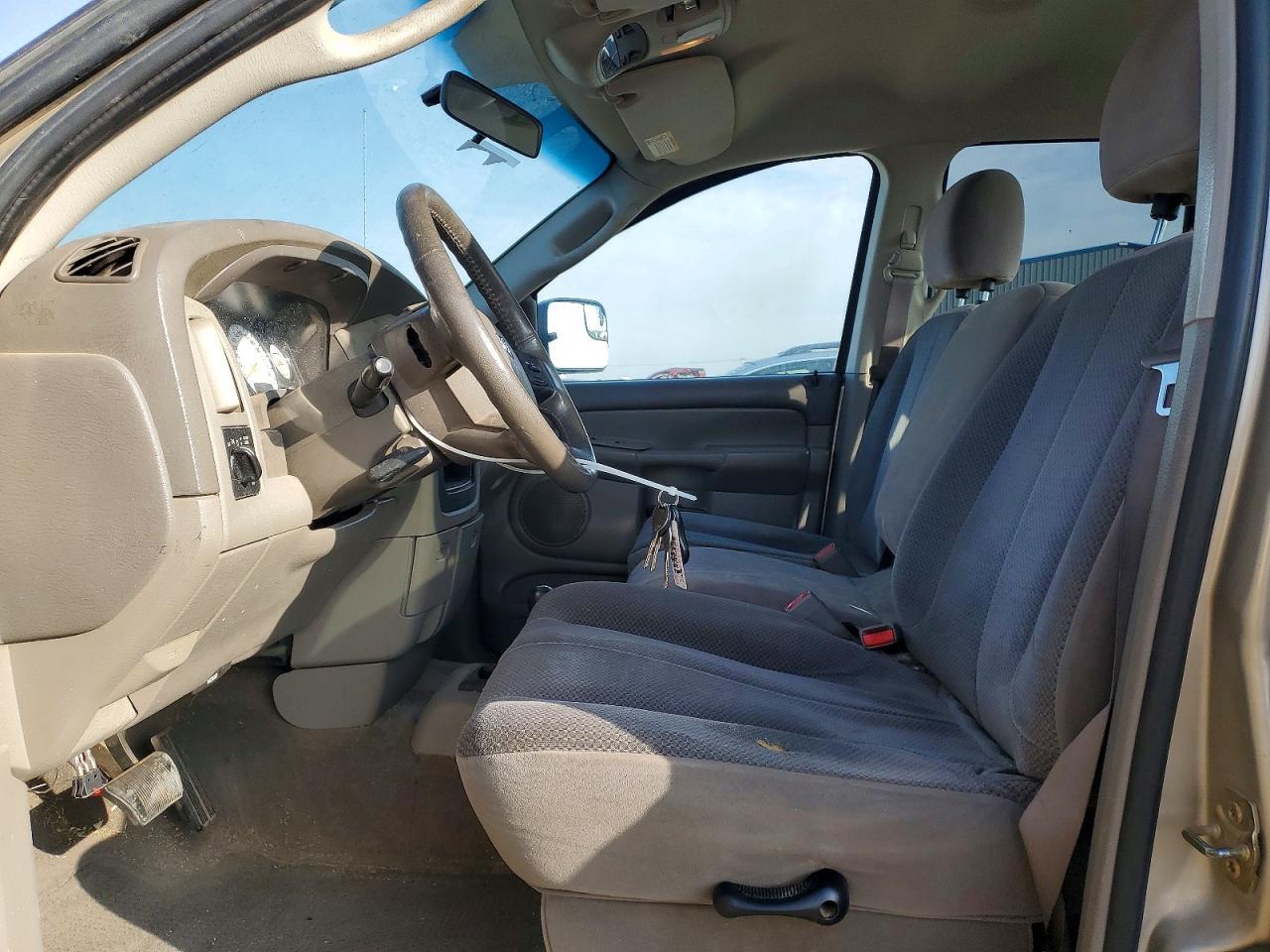 2004 Dodge RAM 1500 ST