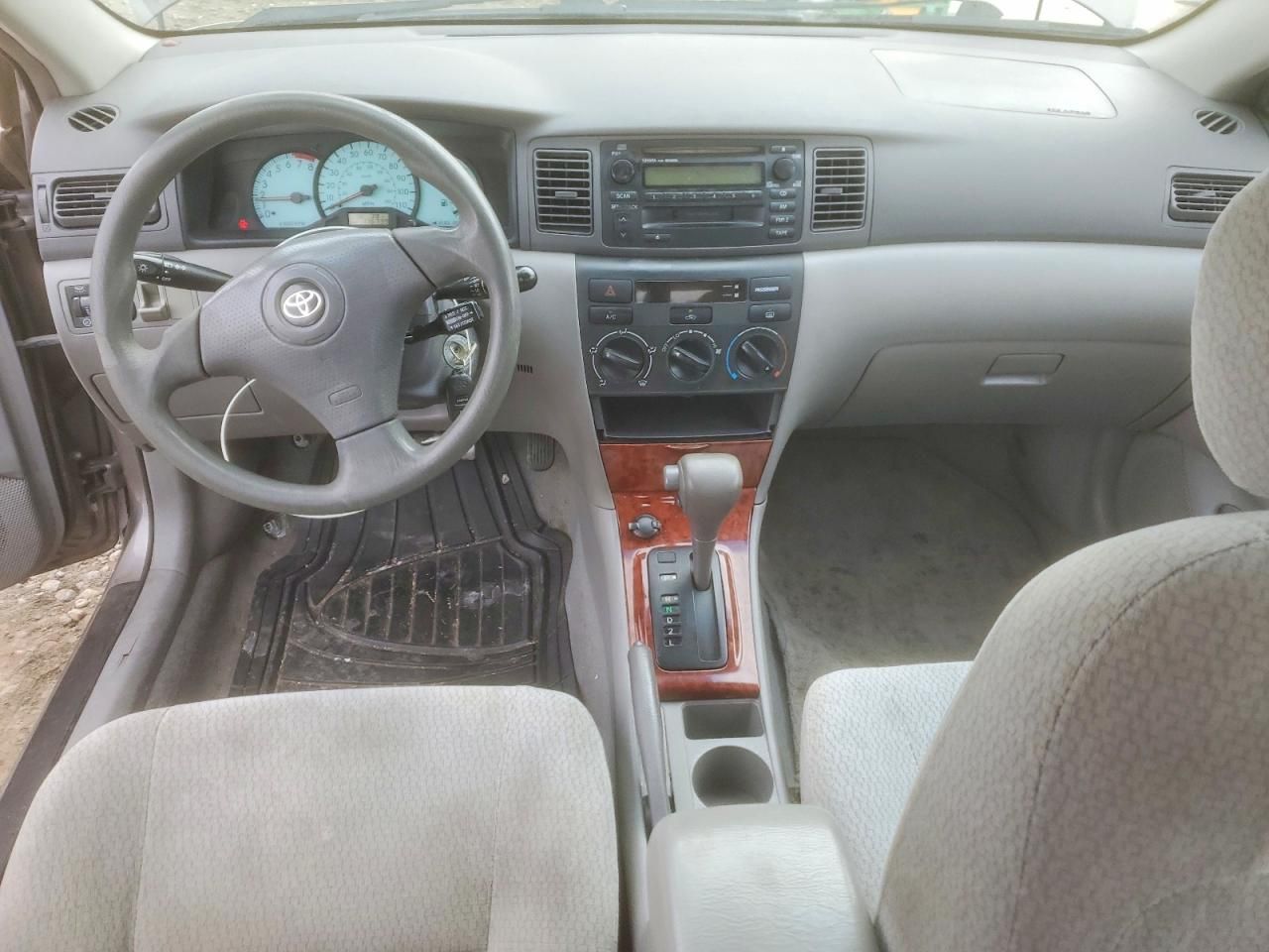 2004 Toyota Corolla ce