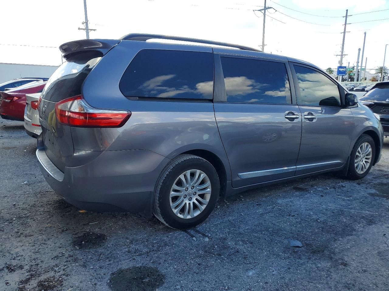 2015 Toyota Sienna xle