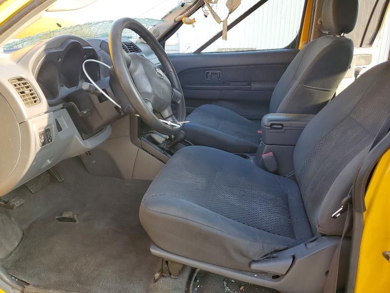 2002 Nissan Xterra xe