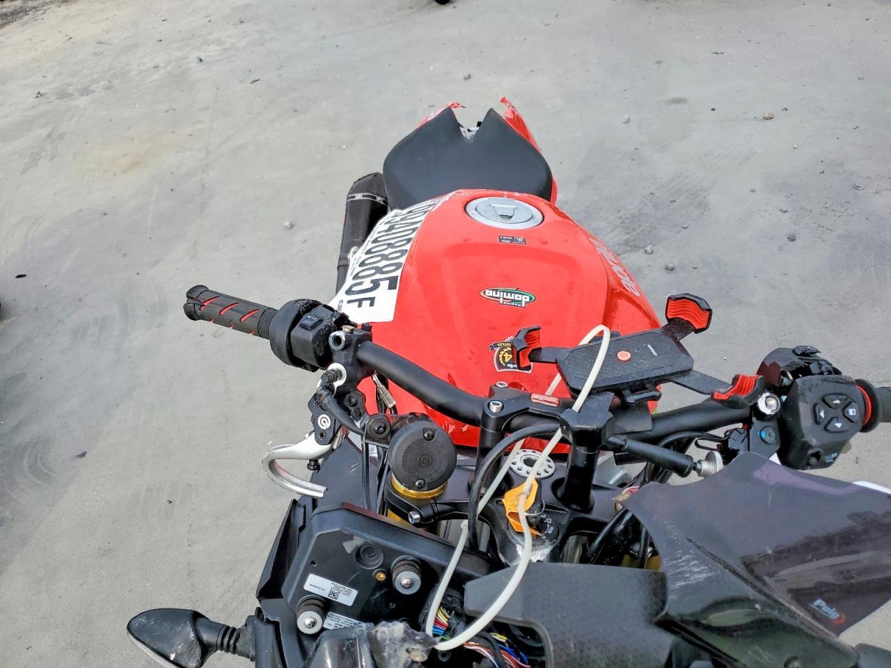 2024 Aprilia Tuono V4 1100