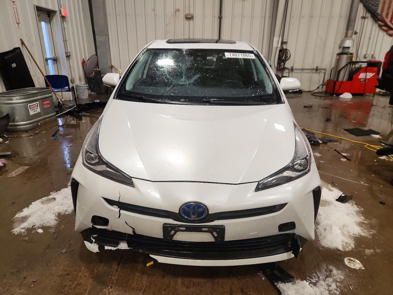 2021 Toyota Prius xle