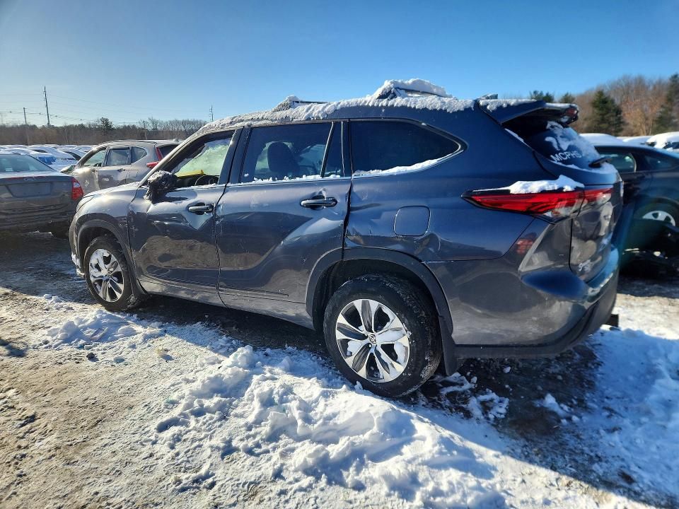 2022 Toyota Highlander Hybrid xle