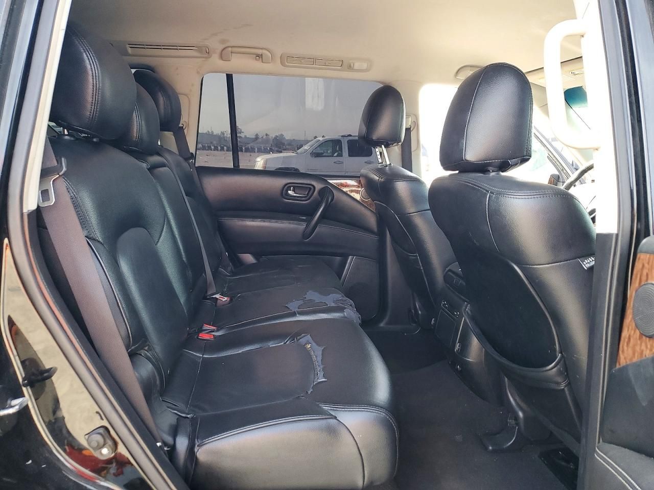 2018 Nissan Armada sv