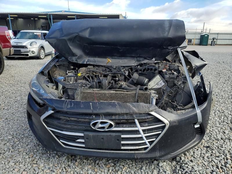 2018 Hyundai Elantra se