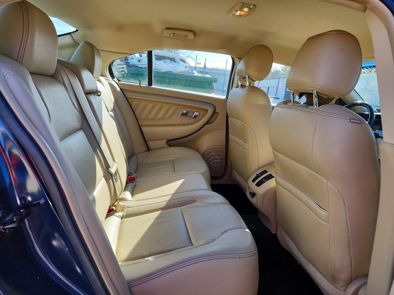 2016 Ford Taurus sel