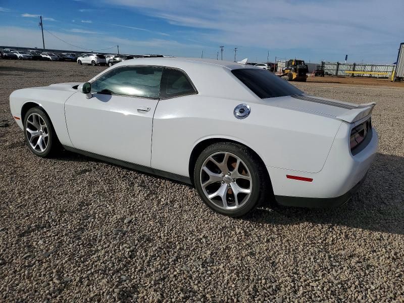 2015 Dodge Challenger sxt Plus