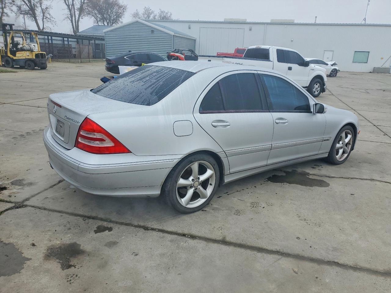 2004 Mercedes-Benz C 230k Sport Sedan