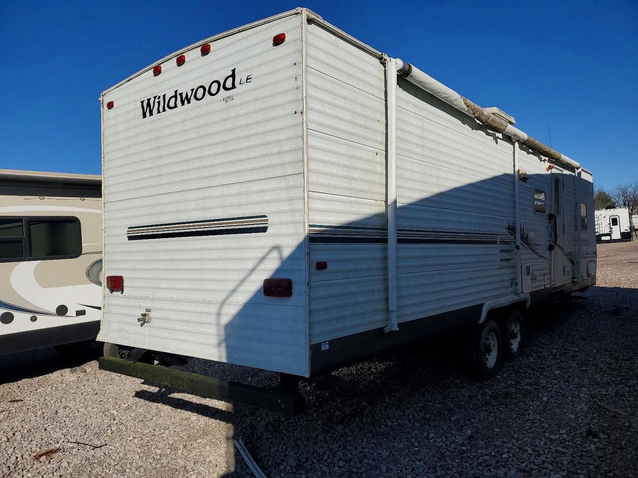 2006 Wildwood By Forest R Lite Seri-Camper
