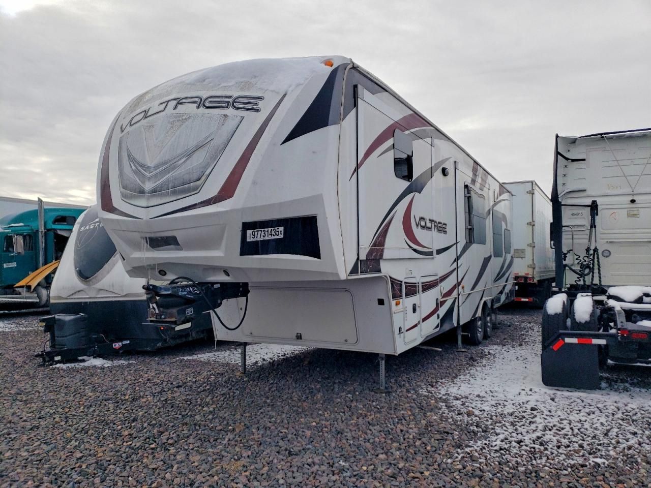 2012 Dutchmen Voltage