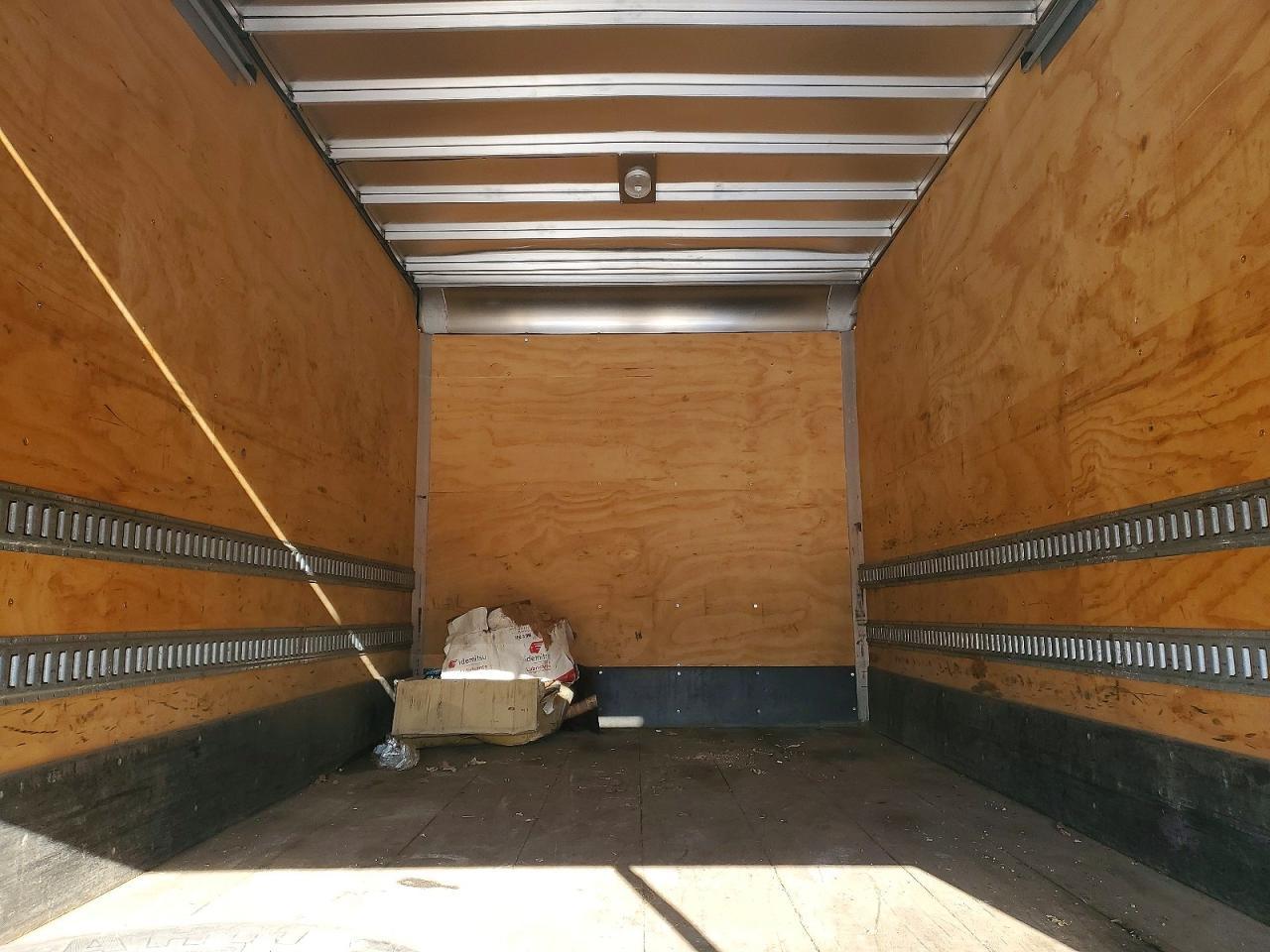 2019 Ford F550 Super Duty BOX Truck