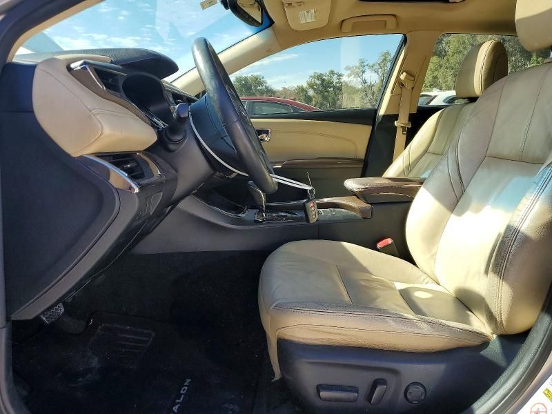 2013 Toyota Avalon Hybrid